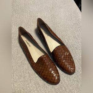 Trotters Leather Flats